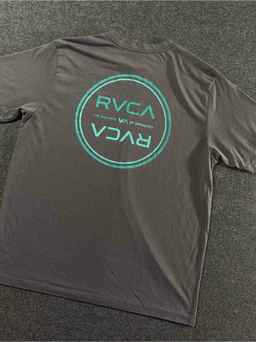RVCA Graphic T-Shirt Surf Skate Tee Gray Men's Size Large